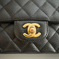 CHANEL Vintage 24K Medium Classic Caviar Double Flap