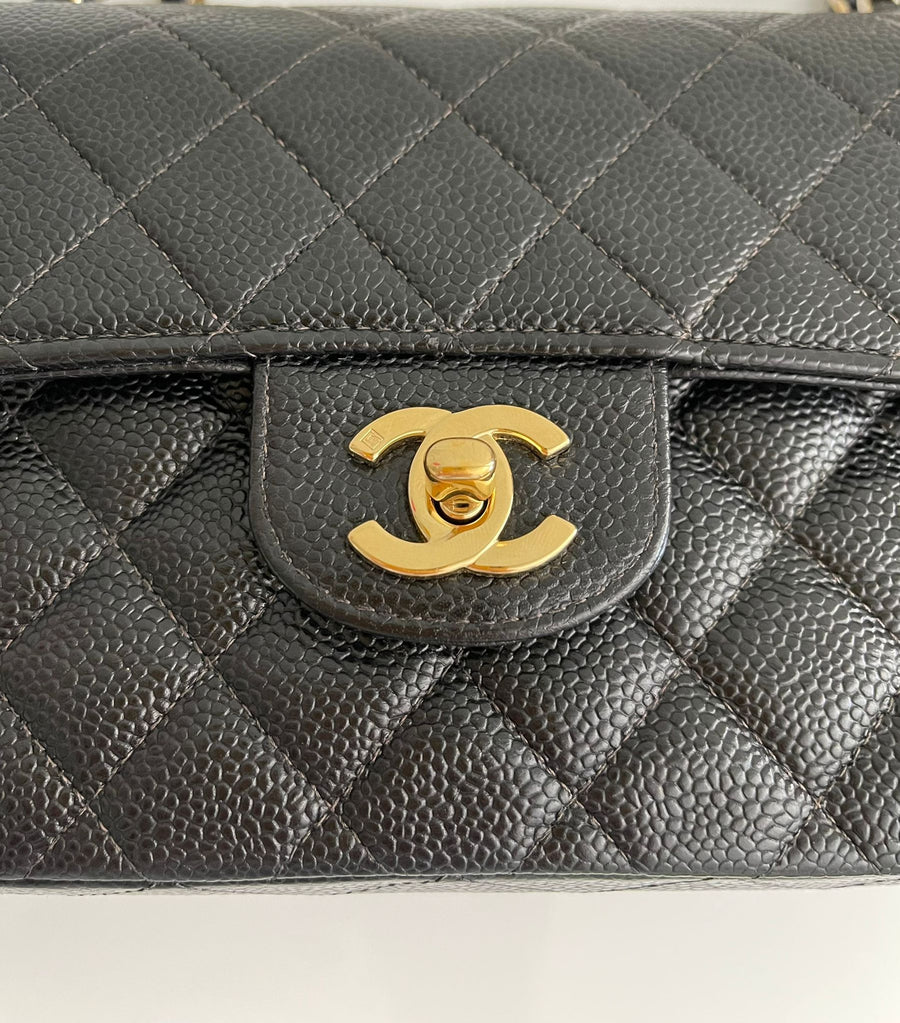 Vintage CHANEL Small Caviar Classic Double Flap Black