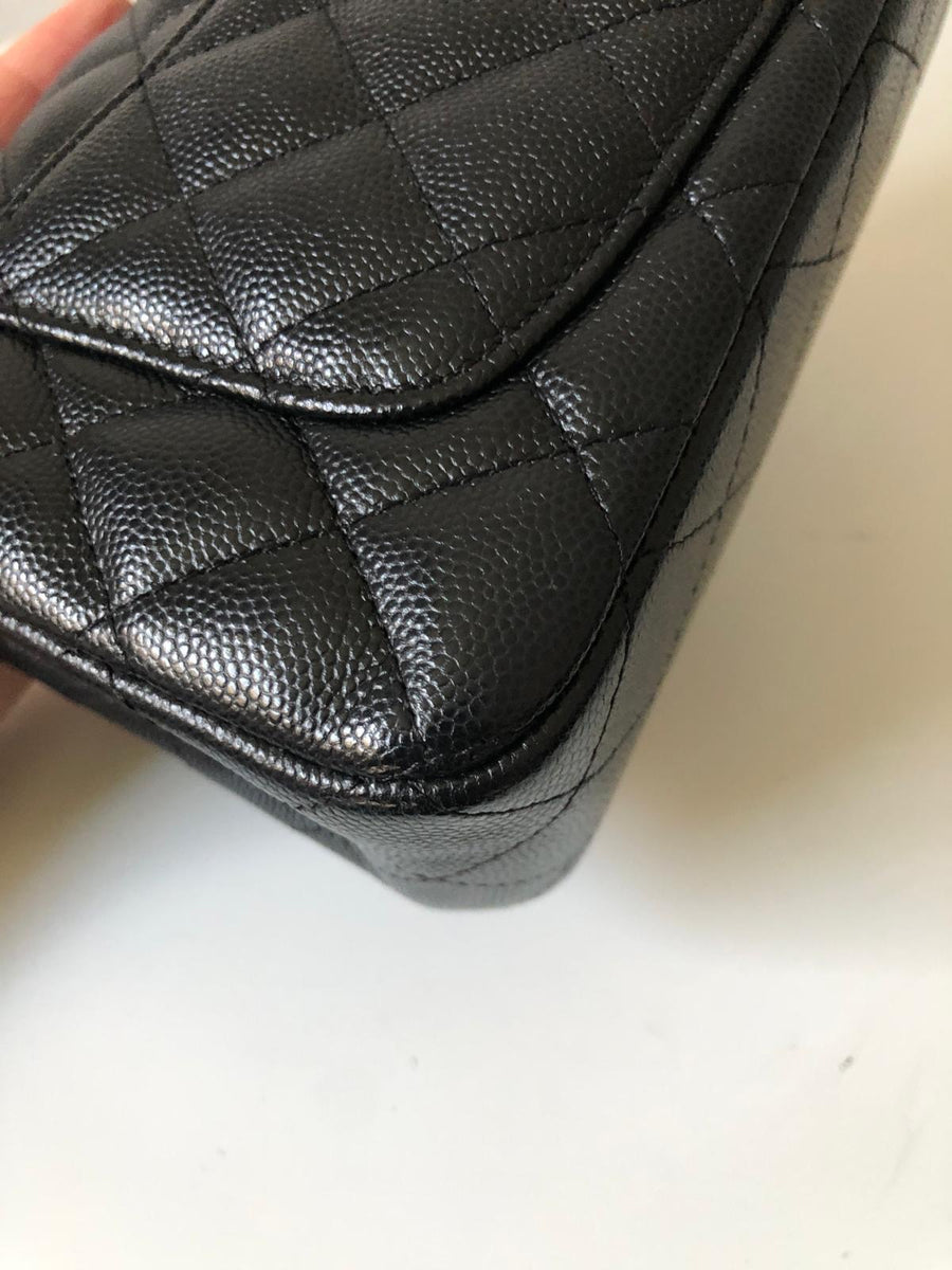 Chanel 17B Caviar Black Quilted Classic Flap Mini GHW