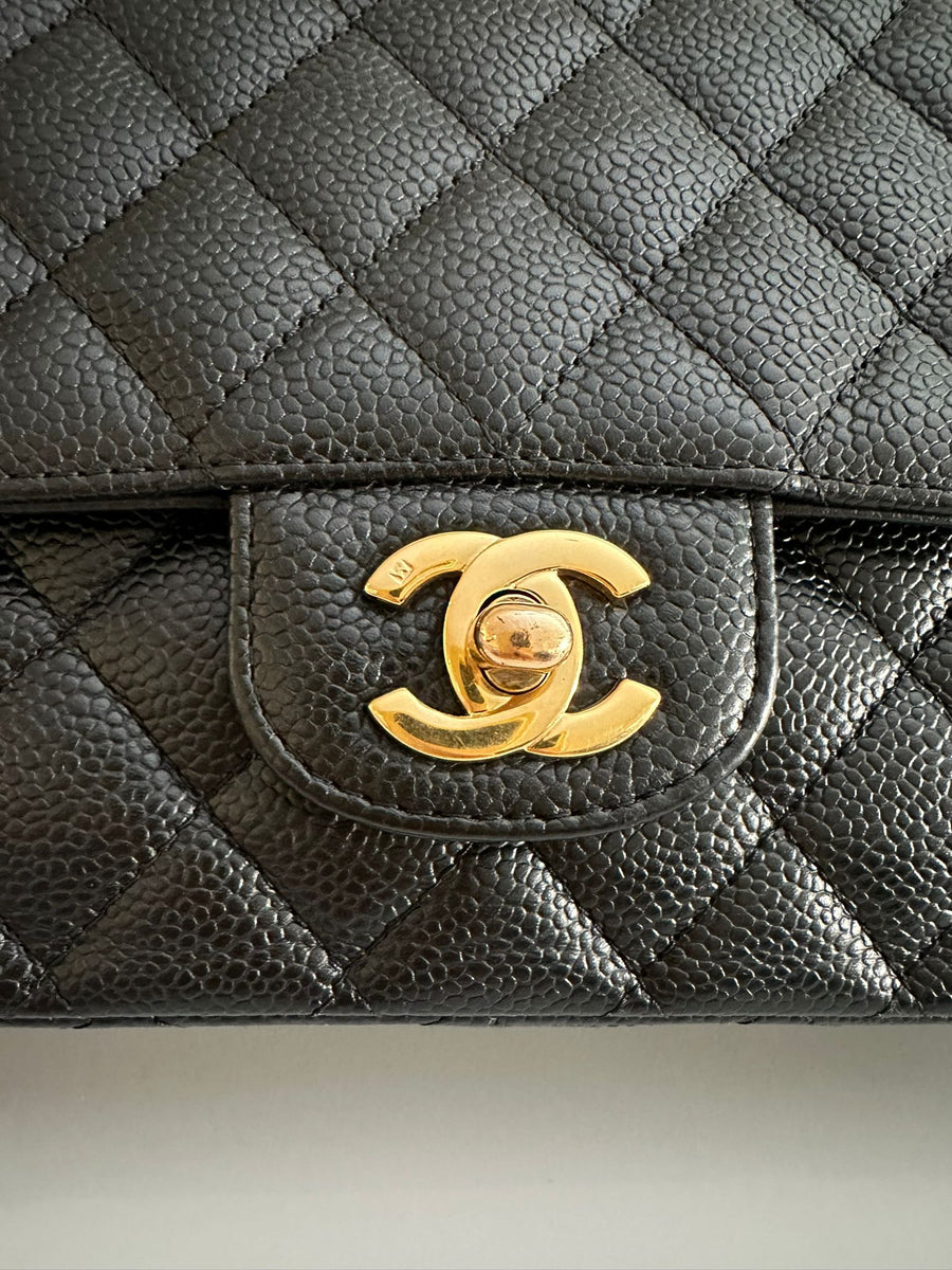 CHANEL Vintage 24K Medium Classic Caviar Double Flap