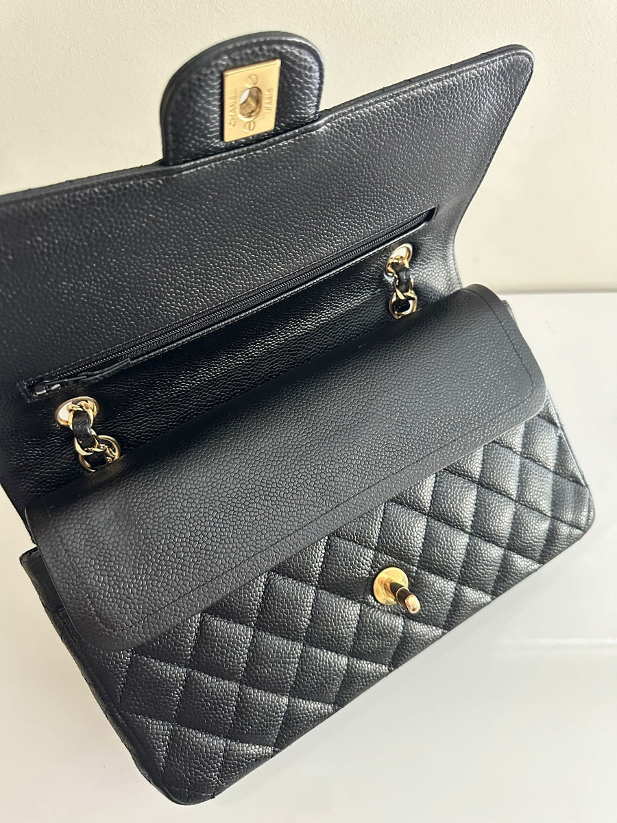 CHANEL Vintage 24K Medium Classic Caviar Double Flap